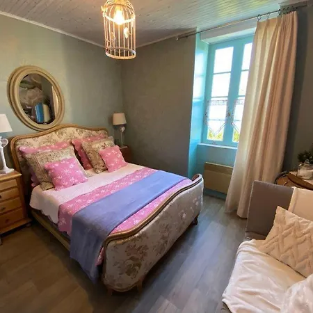 Domaine Des Pruniers بيت شباب *